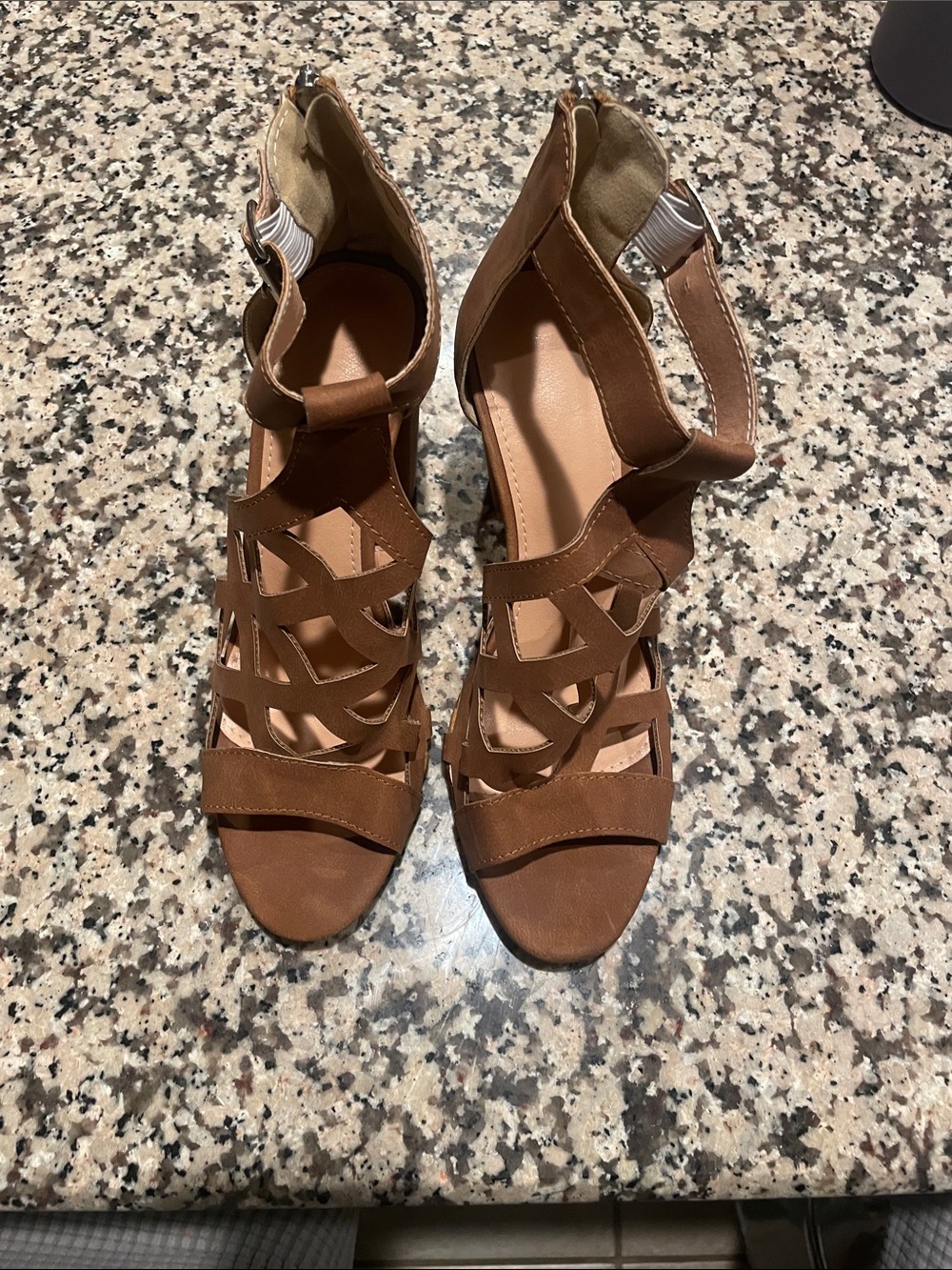 Shoe